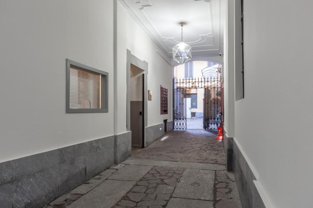 Charme Milan-300M Dal Duomo Lejlighed Eksteriør billede